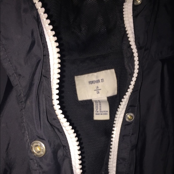 Spring jacket/windbreaker - Picture 3 of 3